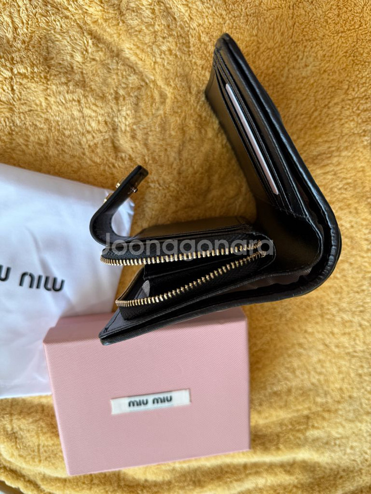 미우미우 카드반지갑--5