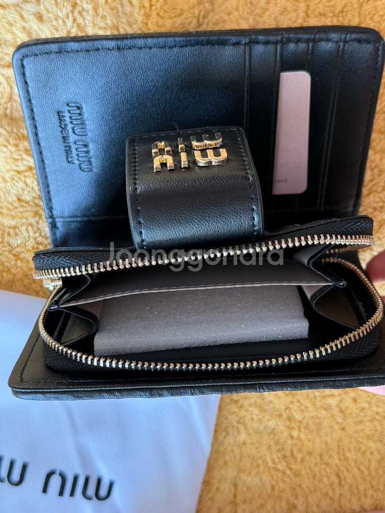 미우미우 카드반지갑--4