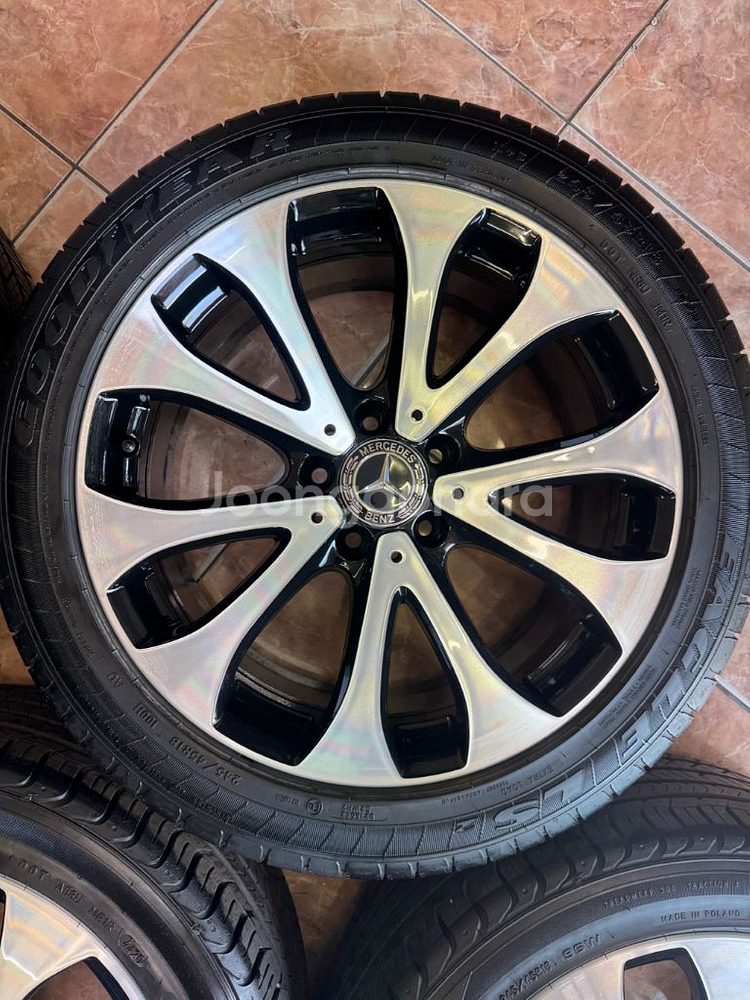 벤츠 E클래스 w213 18인치 순정휠타이어 팝니다--3