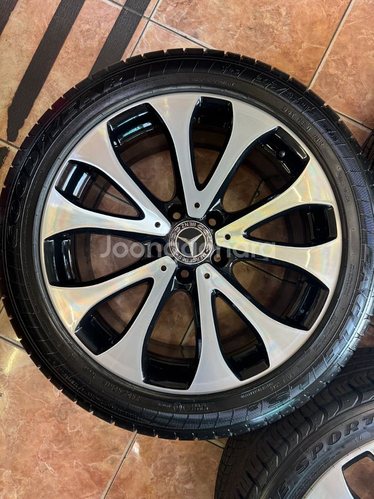 벤츠 E클래스 w213 18인치 순정휠타이어 팝니다--4