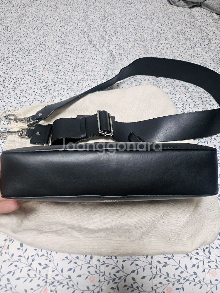 정품 발렌티노 VLTN로고 크로스백--3