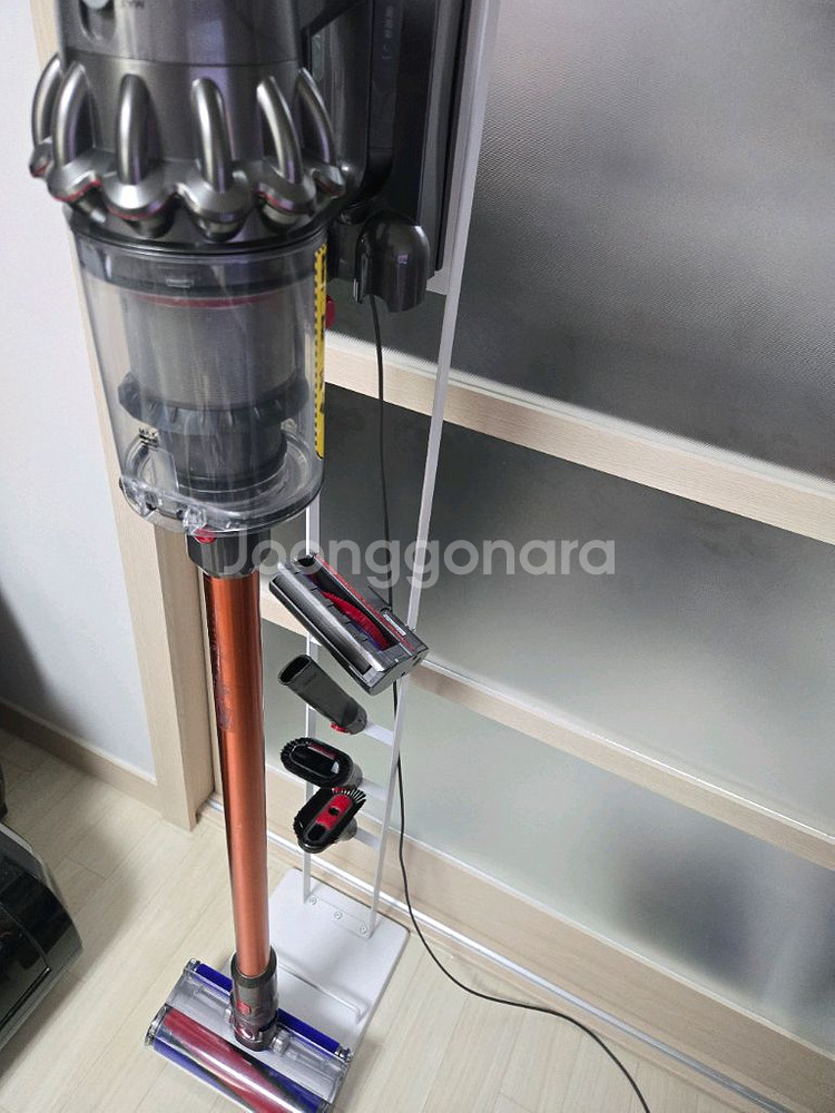 다이슨V10무선청소기--2