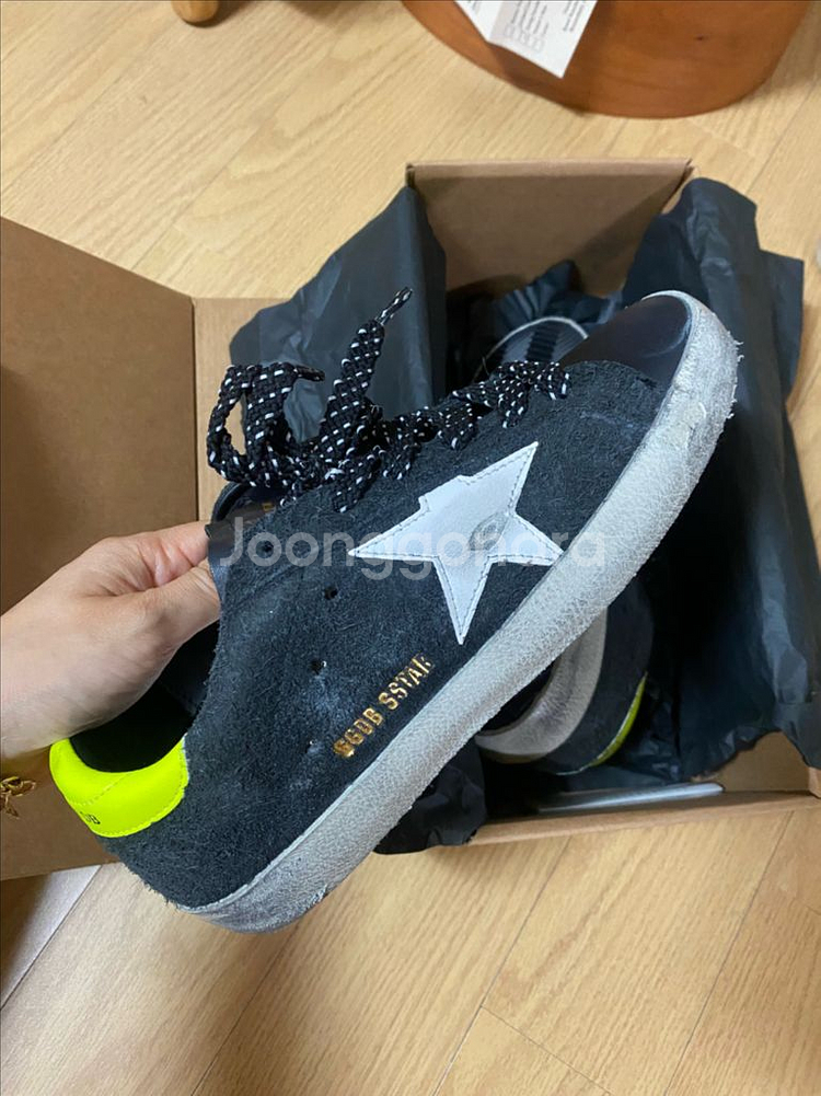 골든구스 슈퍼스타 로우 스웨이드 36사이즈 정품 새상품--0