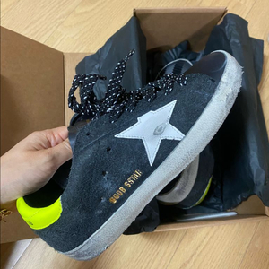 골든구스 슈퍼스타 로우 스웨이드 36사이즈 정품 새상품