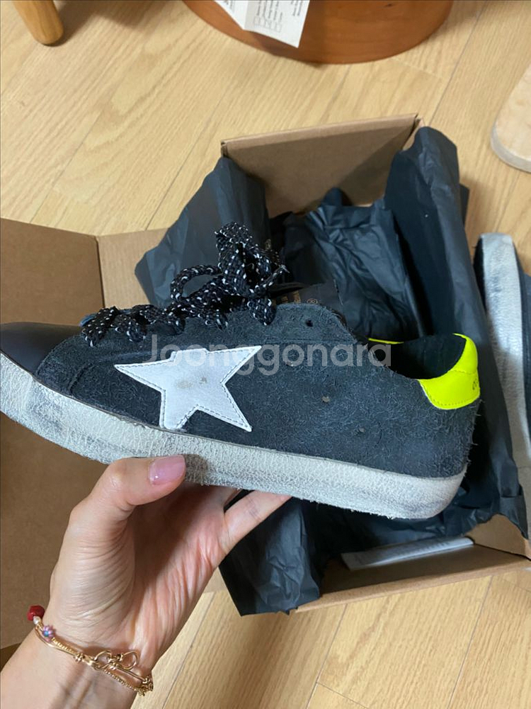 골든구스 슈퍼스타 로우 스웨이드 36사이즈 정품 새상품--2