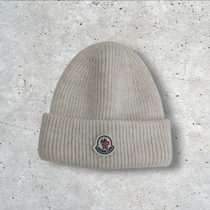 몽클레어 비니 아이보리 (FREE)