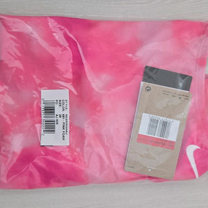 나이키 위스퍼 컷아웃 28