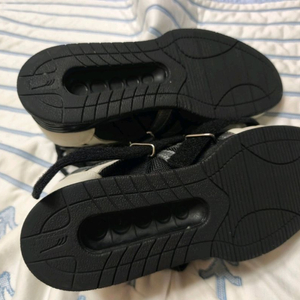 두윈 역도화 WL9551 265mm 판매합니다.