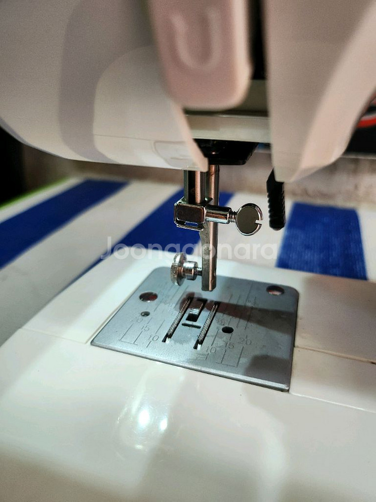 혼스 한땀한땀 미싱 / 걸려서 안돌아가요 부품용--2