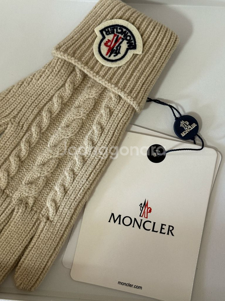 몽클레어 여성 니트 장갑--2