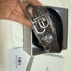 발렌시아가 벨트 새제품