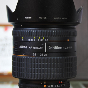 니콘 AF 니코르 24-85mm f/2.8-4D 렌즈