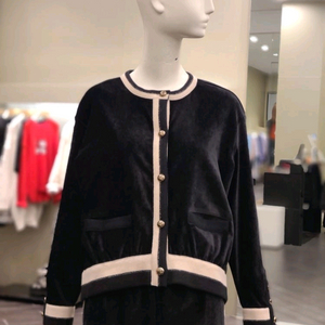 오즈세컨 벨벳 트레이닝복(상하의 세트가격)