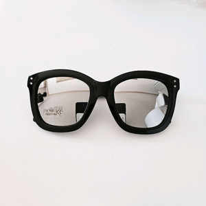 [새상품]튼튼하고 마감좋은 뿔테 밀리터리 실버 미러 선글라스 남녀공용 골프 등산 캠핑 낚시 자전거 운전용 차량용