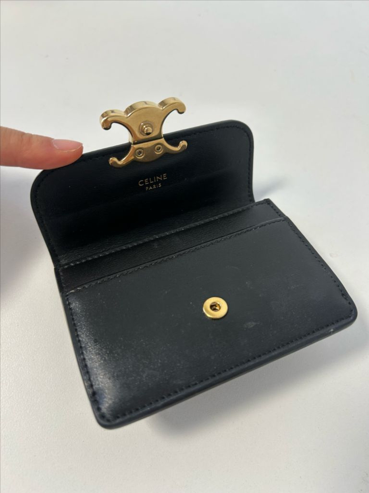 셀린느 트리옹프 플랩 카드지갑 정품--3