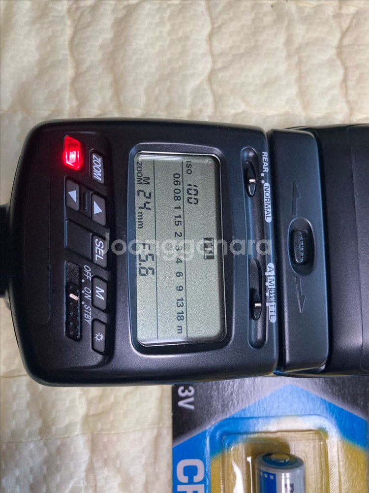 니콘 F3 HP 필림카메라 플레쉬포함--8