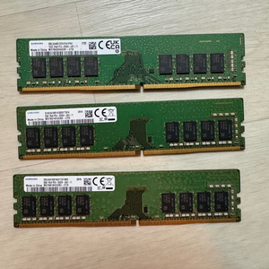DDR4 8기가 2개, 16기가 1개 팝니다