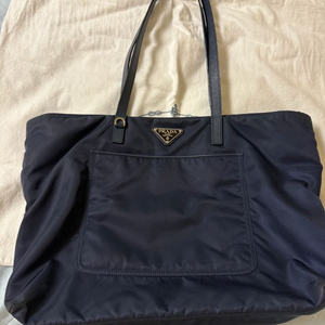 프라다 네이비 쇼퍼백