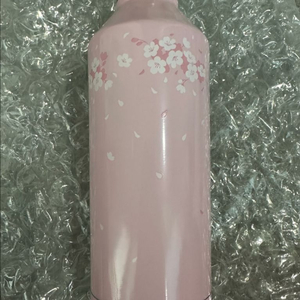다이소 벚꽃 텀블러 500ml 판매해요.