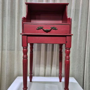 엔틱 빈티지 레드 사이드테이블