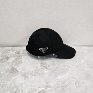 프라다 리나일론 볼캡 모자 s사이즈 판매