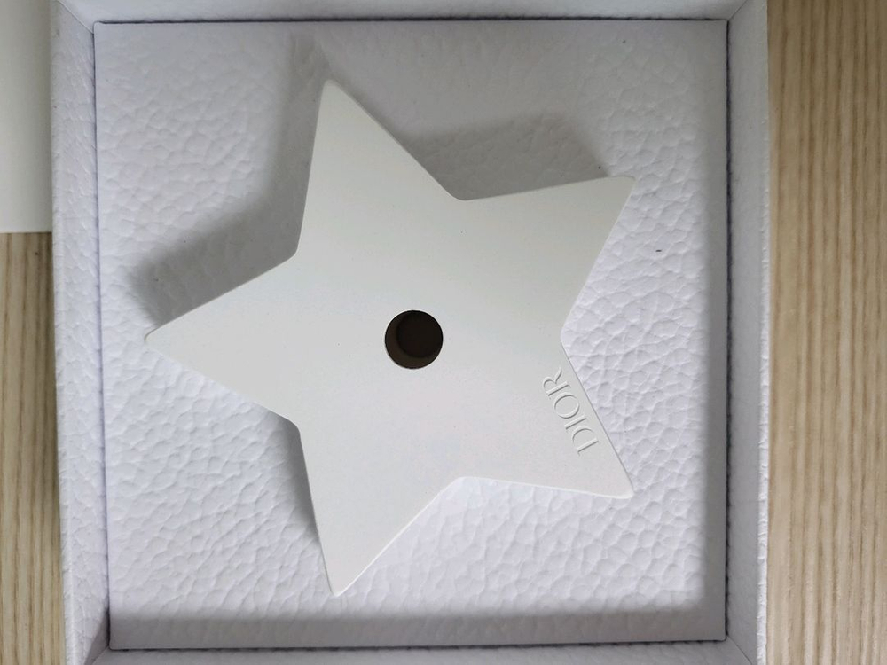 정품) 디올 석고 방향제 (코스매틱)--1