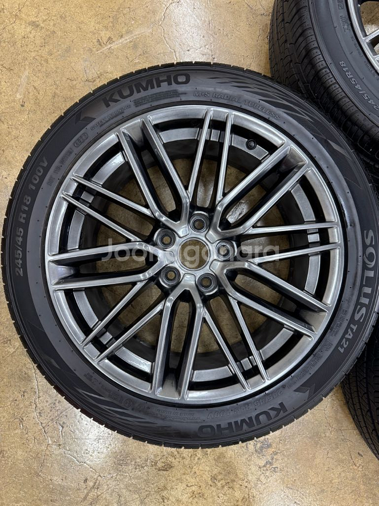 제네시스G70 18인치 휠타이어 팝니다(245.45.18)--4