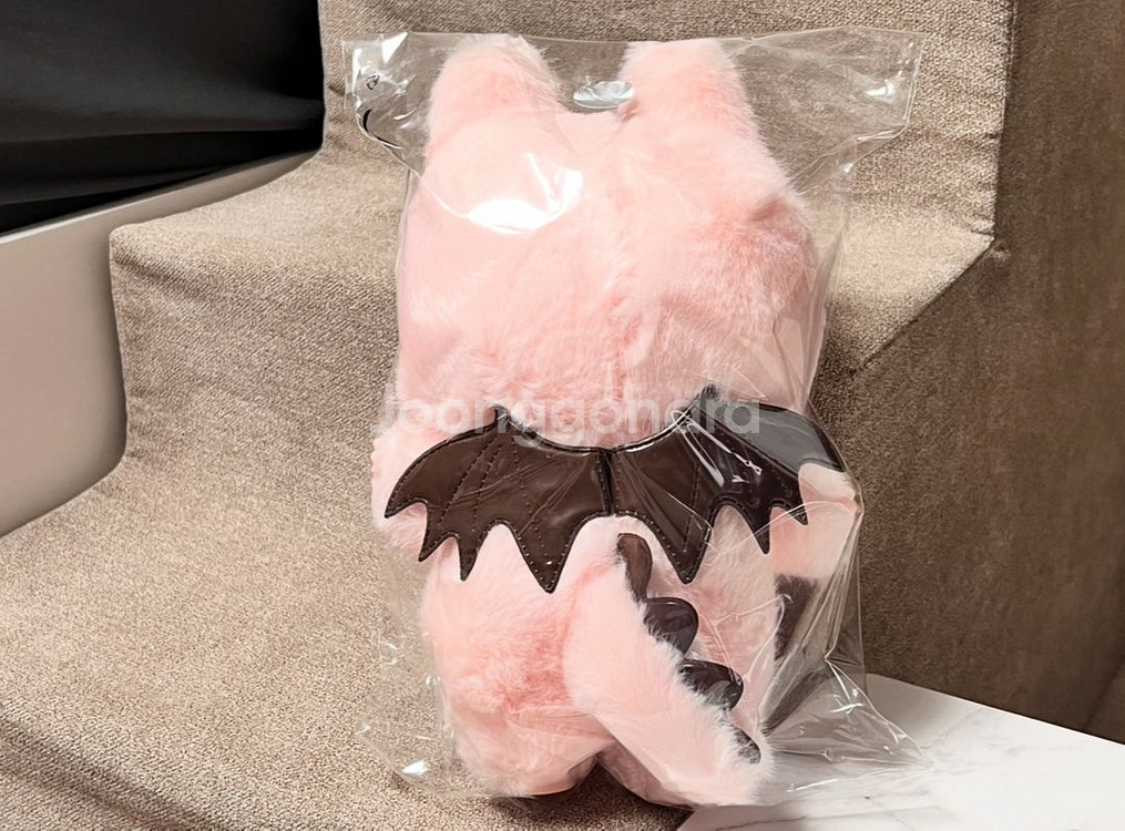 핑크색 라부부 중형 인형--1