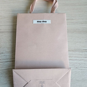 미우미우 종이가방 쇼핑백 소형