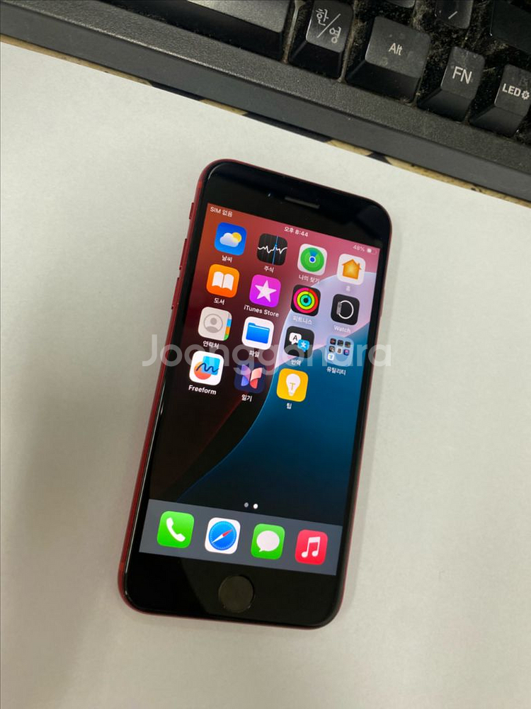 아이폰SE2 레드 AA급 128GB 배터리100% 097413--1