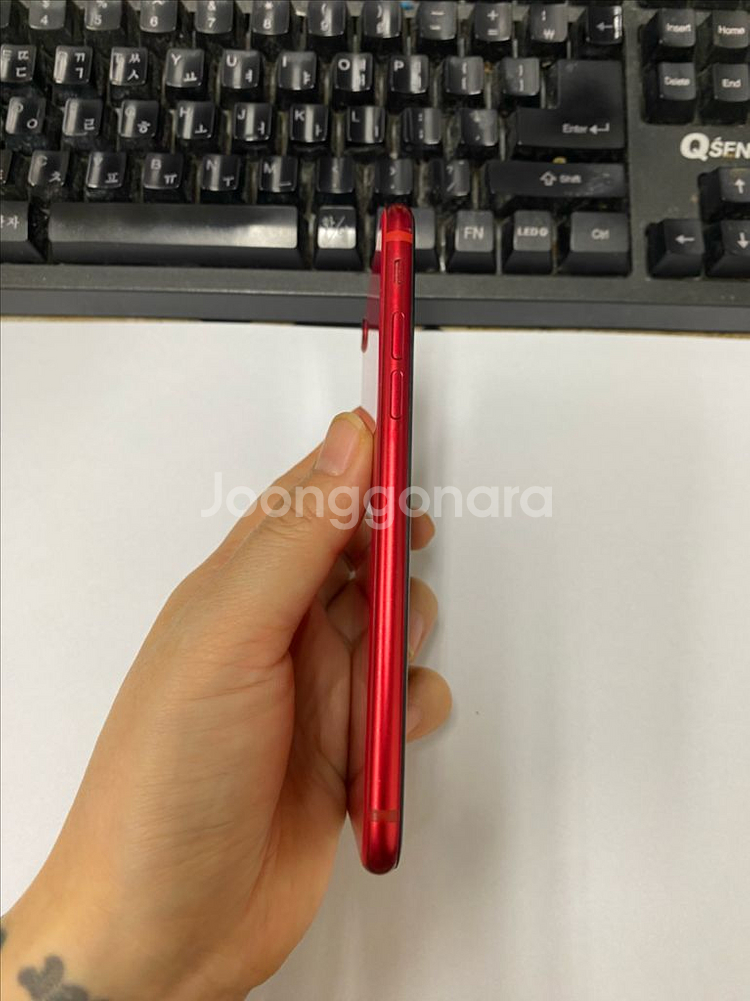 아이폰SE2 레드 AA급 128GB 배터리100% 097413--4