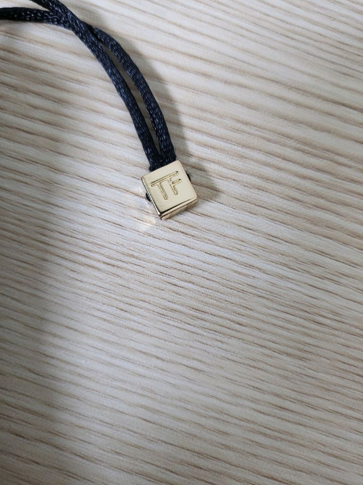 정품) 톰포드 블랙 벨벳 복조리 파우치--1