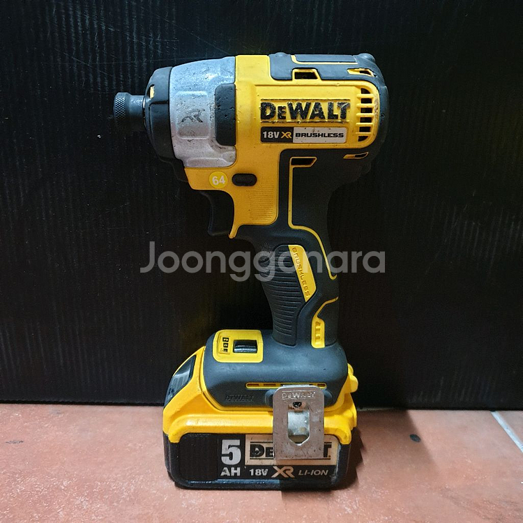 디월트 충전임팩 드라이버 DCF887 배터리포함--0