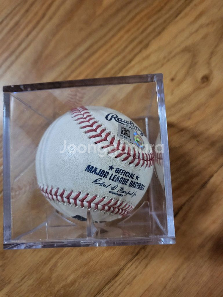 류현진선수 메이저리그 실사용 공 (급처)--0