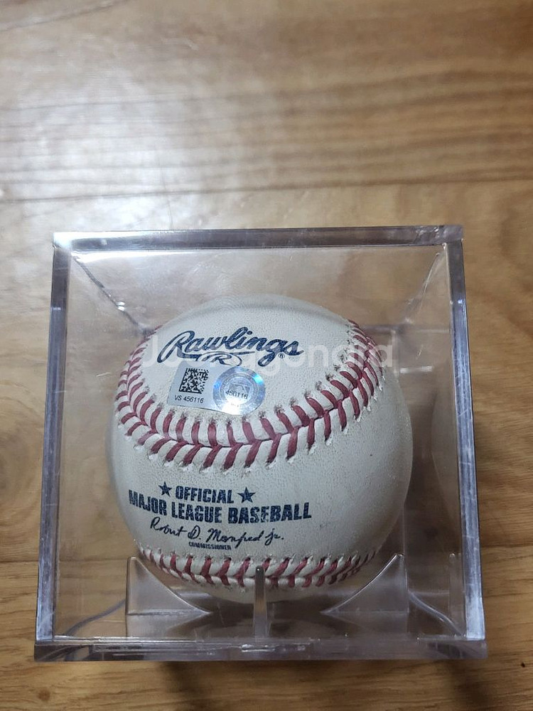 류현진선수 메이저리그 실사용 공 (급처)--2