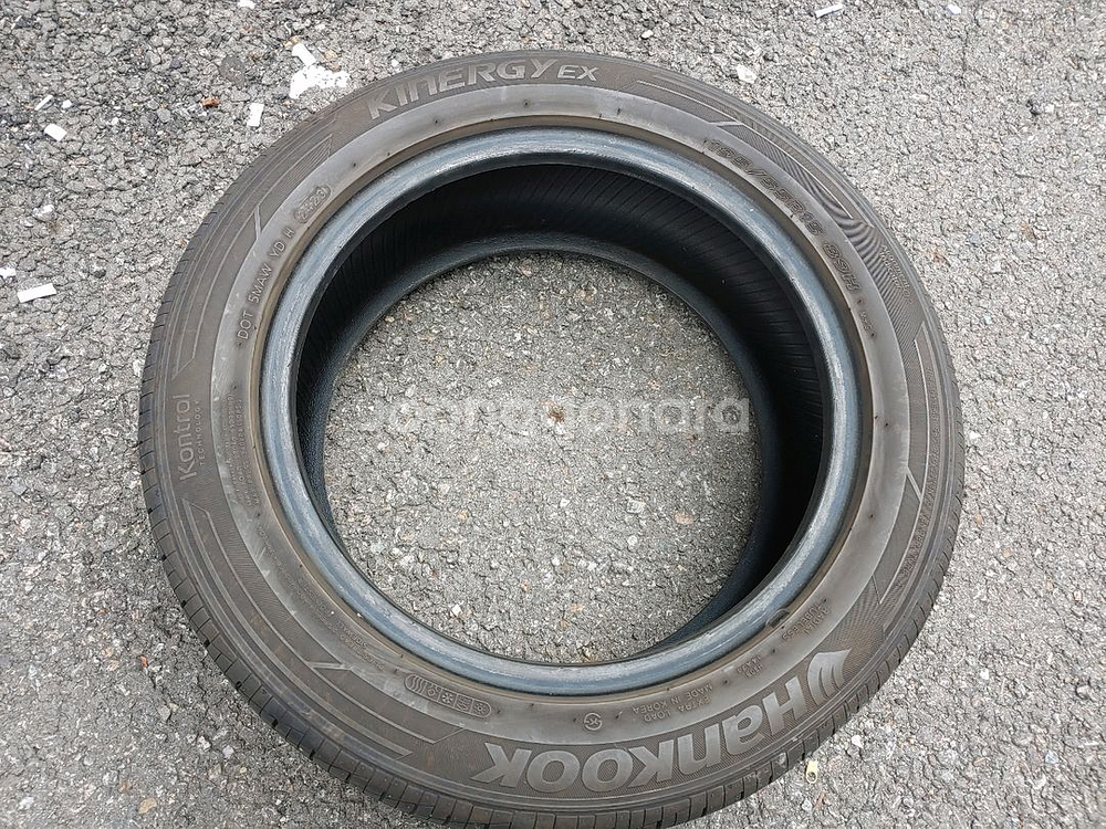 한국 키너지 195 55 15 중고타이어 1짝 판매 ..--0