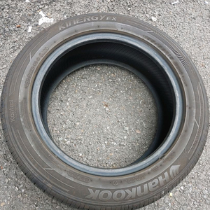 한국 키너지 195 55 15 중고타이어 1짝 판매 ..