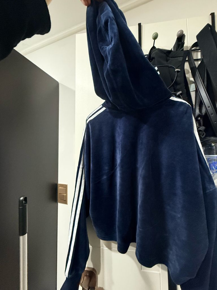 아디다스 벨벳 크롭 후드 L같은 XS--4