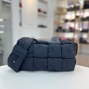 [중고명품 럭스올 울산점]보테가베네타 패딩 테크 카세트백