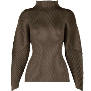 이세이미야케 랩드 스웨이드 라이크 플리츠 탑