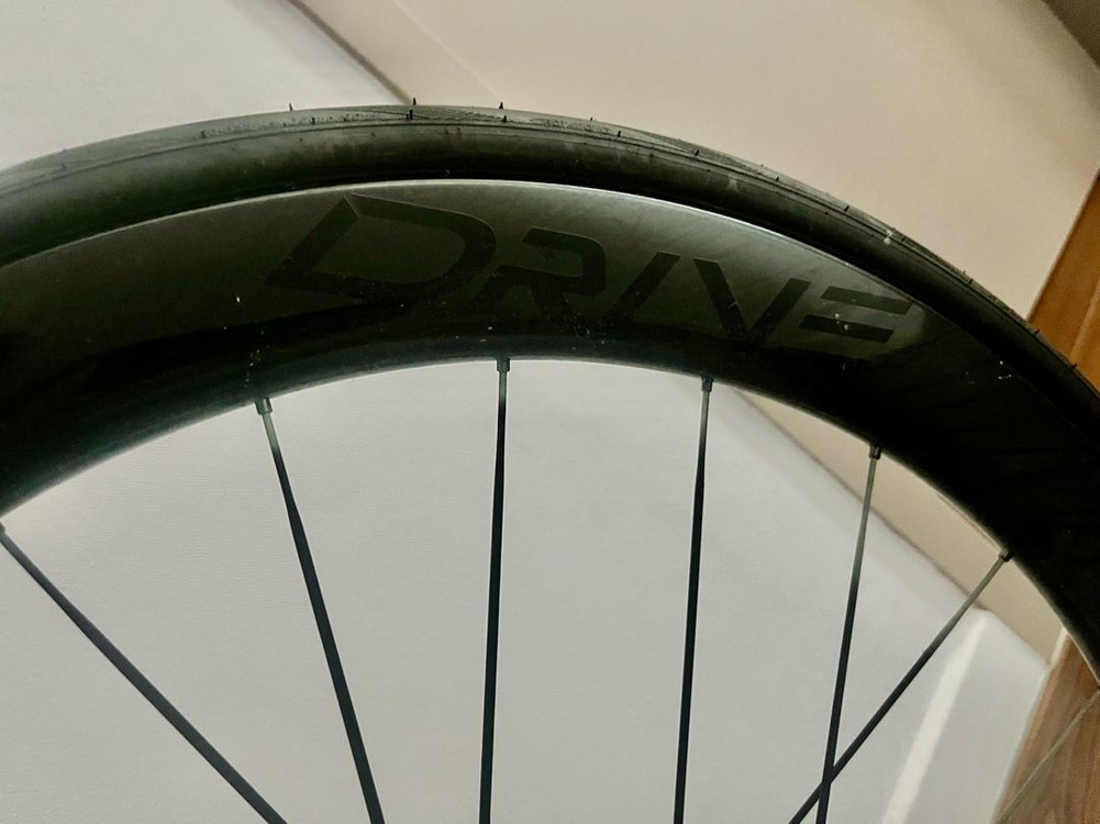 리파인드6 울테그라di2 M사이즈+앨리트드라이브 휠+4iiii파워미터 로드자전거--1