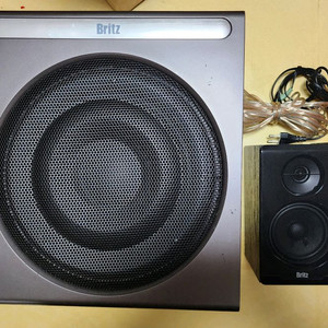 브리츠 T5 2.1 스피커 세트