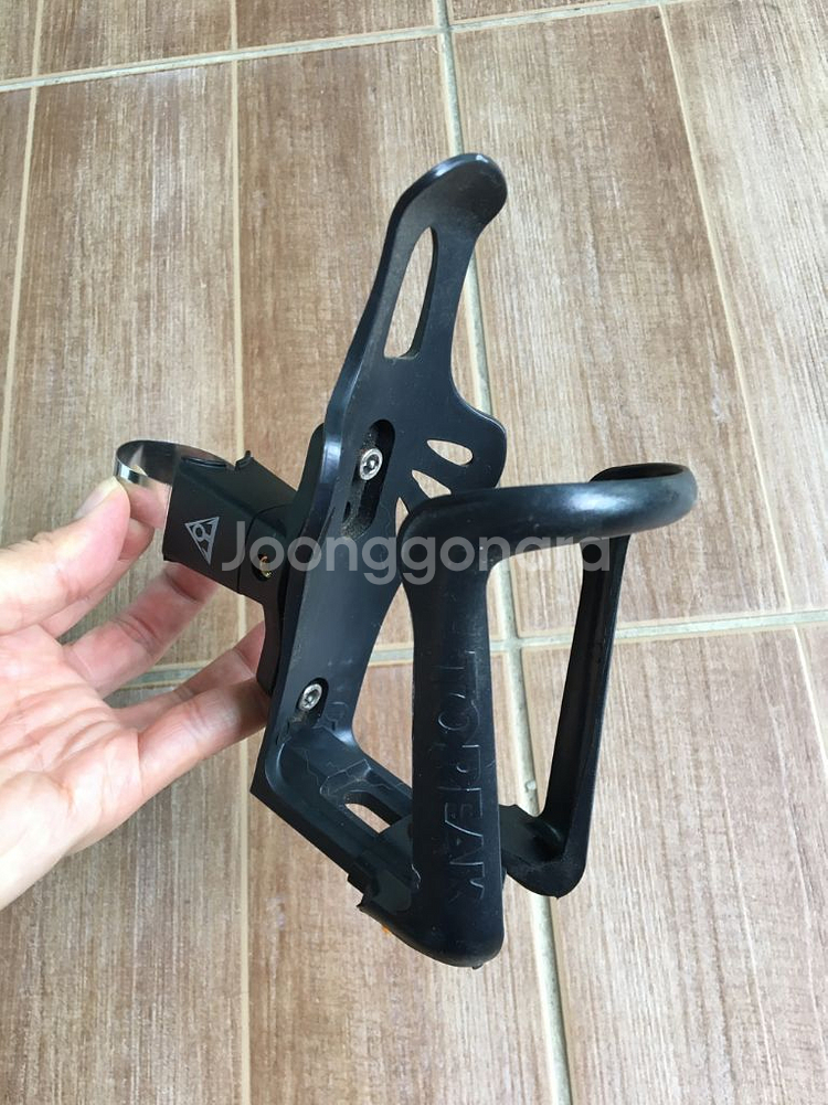 자전거용 물통케이지 토픽 닌자케이지 물병거치대 5천원 ~1만원씩.--5