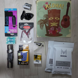 우쿨렐레&기타 용품들 일괄 필요한 분께 판매합니다.