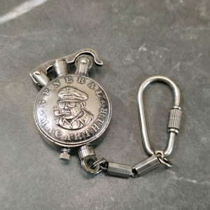 빈티지 Douglas MacArthur 맥아더 장군 라이터 이미지