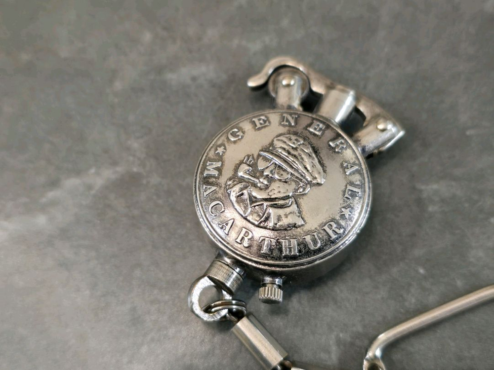 빈티지 Douglas MacArthur 맥아더 장군 라이터 이미지