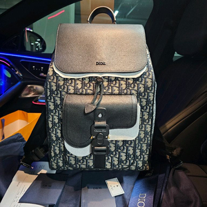 디올 오블리크 새들 버클 플랩 백팩 신형 25ss (새상품)