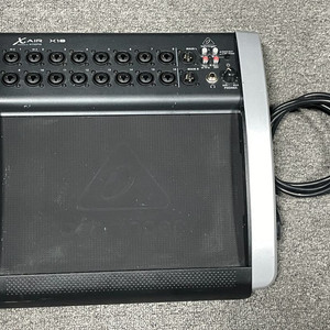 베링거 X18 디지털믹서