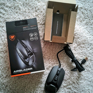 쿠거 에어블레이드 게이밍 마우스 COUGAR AIRBLADER