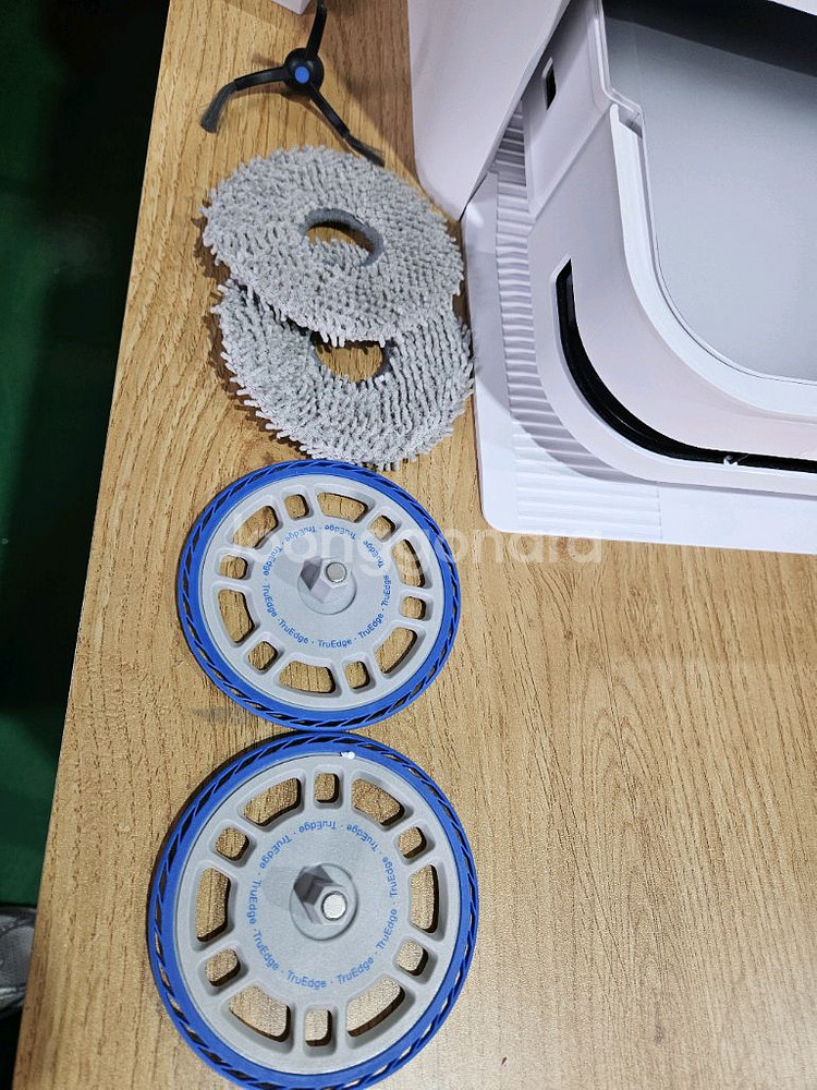 에코백스 X5 pro omni 프로옴니 로봇청소기 화이트--3